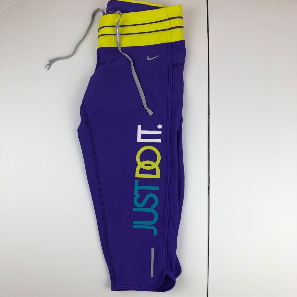 Nike Just Do It Capri Leggings Size Medium